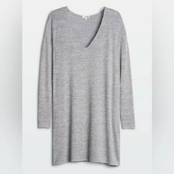 Aritzia Wilfred Free Gray Gail V-Neck Sweater Mini Dress - Picture 2 of 12